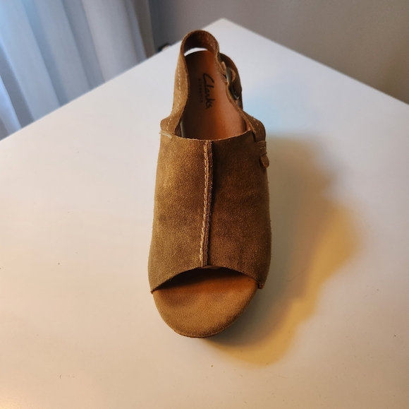 Wedge suede/leather Clarks shoes Size 8 - Picture 3 of 4